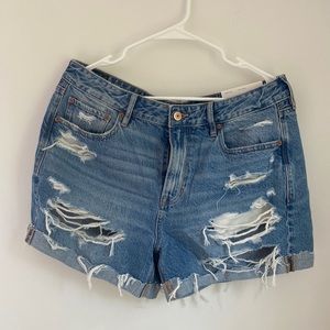 Tomgirl short by American Eagle size 10